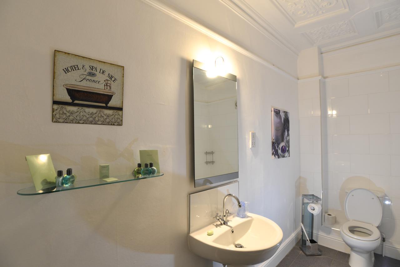 Hotel Hall & Restaurant